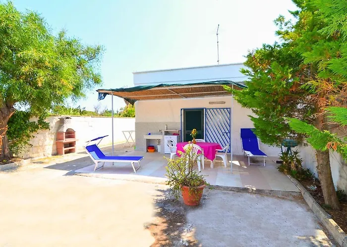 Casa Giuditta con piscina a 110 mt dalla spiaggia di Punta Prosciutto